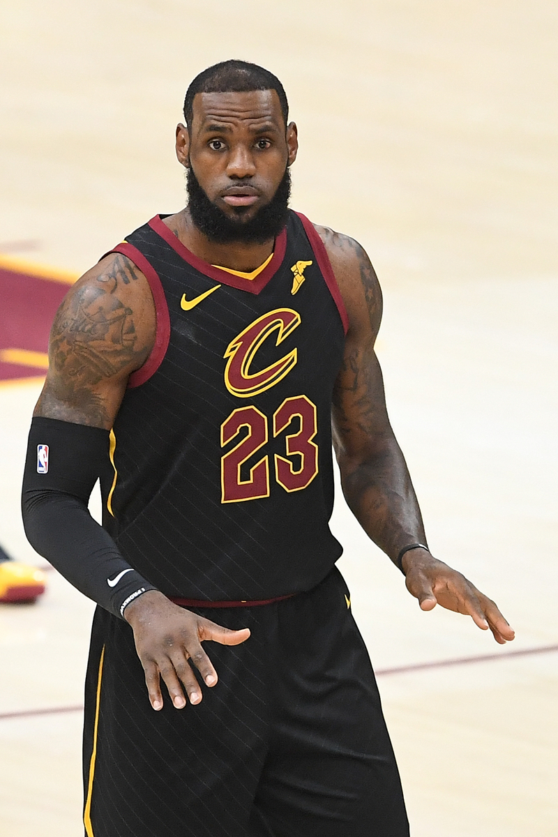 詹姆斯100字简介，勒布朗詹姆斯简介是什么