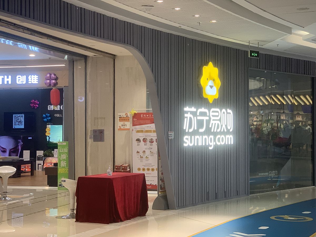 1目标制定：城市目标GTV 2662426元个人目标在三月完成额的基础上上涨20制定。2执行动作：GTV的动作主要是存量L100门店GTV和新签GTV两方面的做功。①存量门店做客户分层分为头部客户和腰尾部门店头部门店通过头号玩家的签订和履约保障GTV的增长再通过SD团单门店的补贴政策拿到更优供给导流D+客户；腰尾部门店每月日常维护关注动销情况通过经营评分解读分析保障GTV平稳增幅； L100门店通