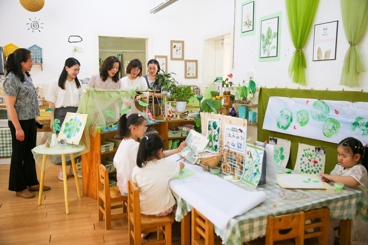 巴中幼师学校开设幼师美术教育专业，培养专业幼儿园教师