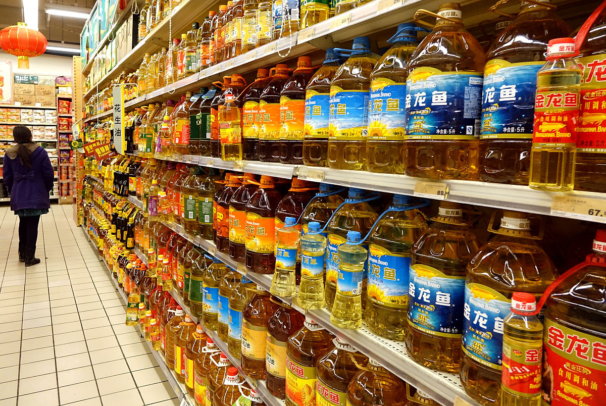 4升油等于多少斤？不同油种重量解析