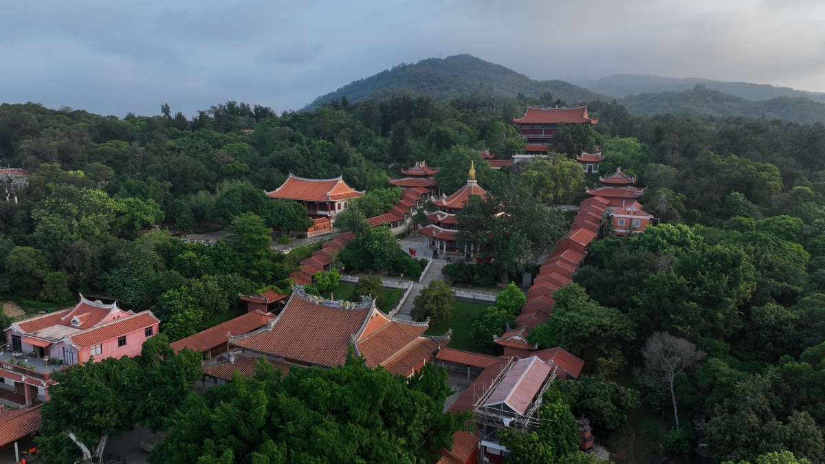 请600字博客文章主题是：泉州旅游攻略