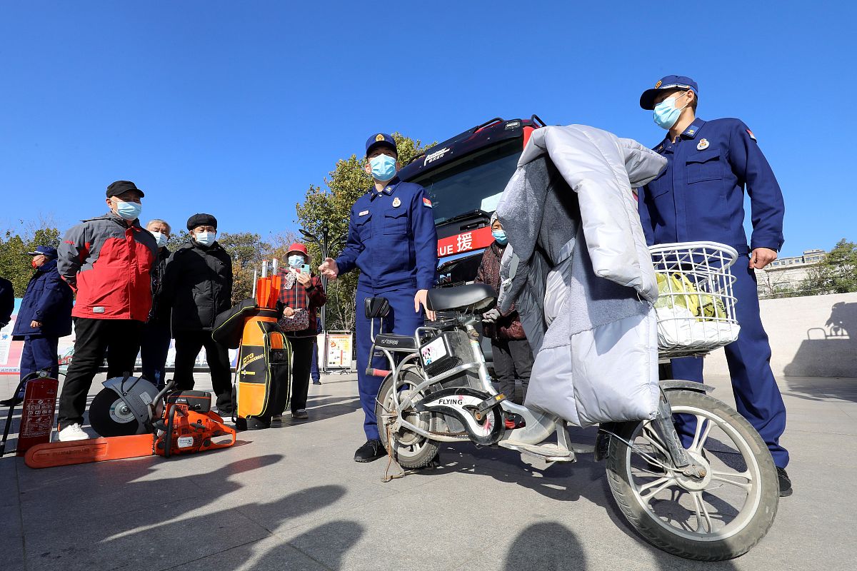 佛山市电动摩托车政策执行问题研究：现状、问题及对策