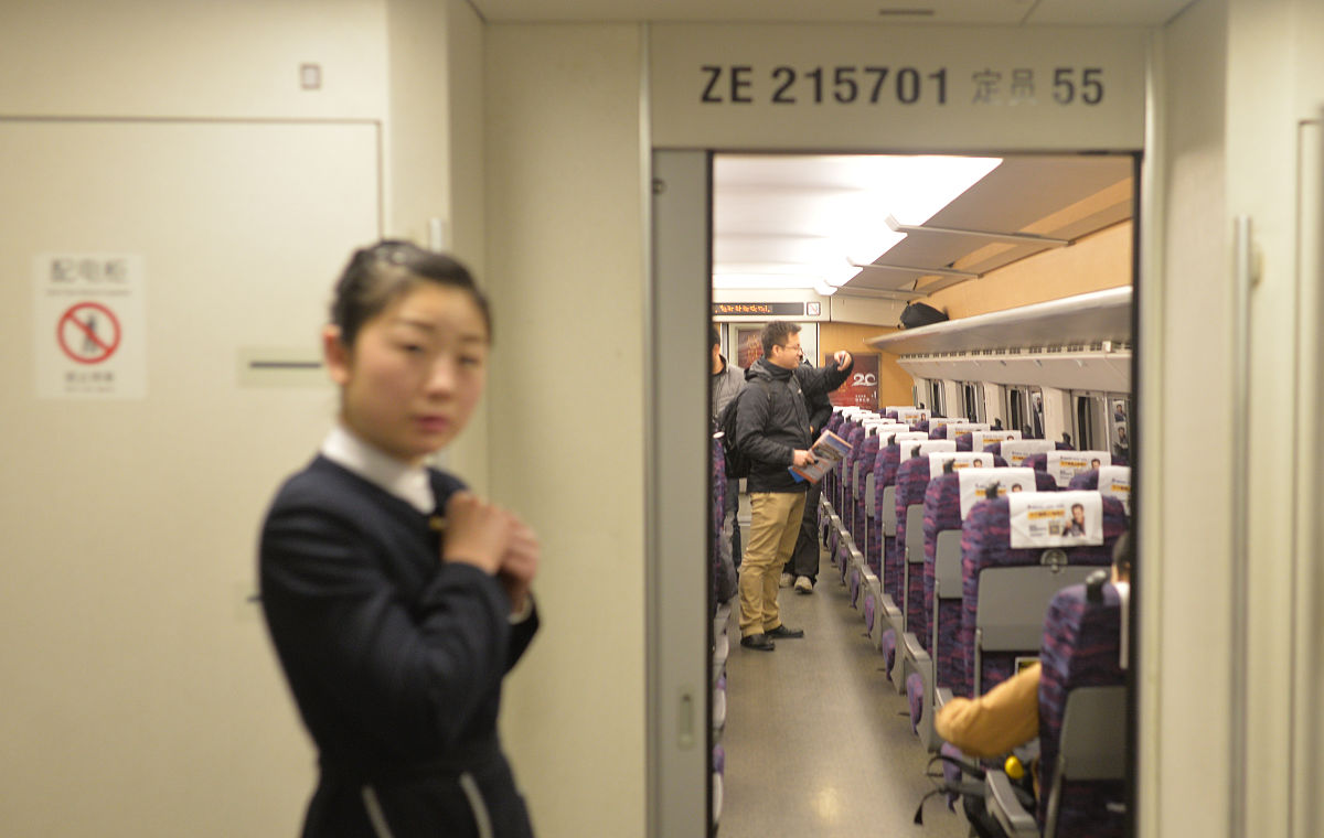 成都高铁学校学费：专业、学历决定价格