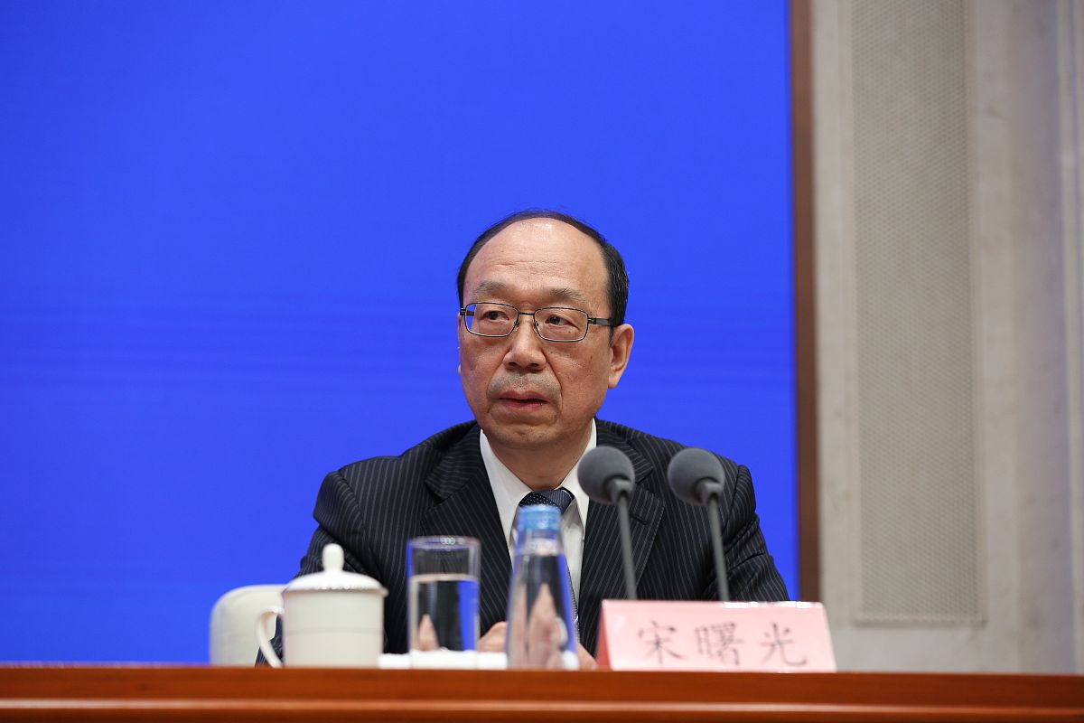 任正非创业历程：从20名员工到全球领先，华为成功的秘诀