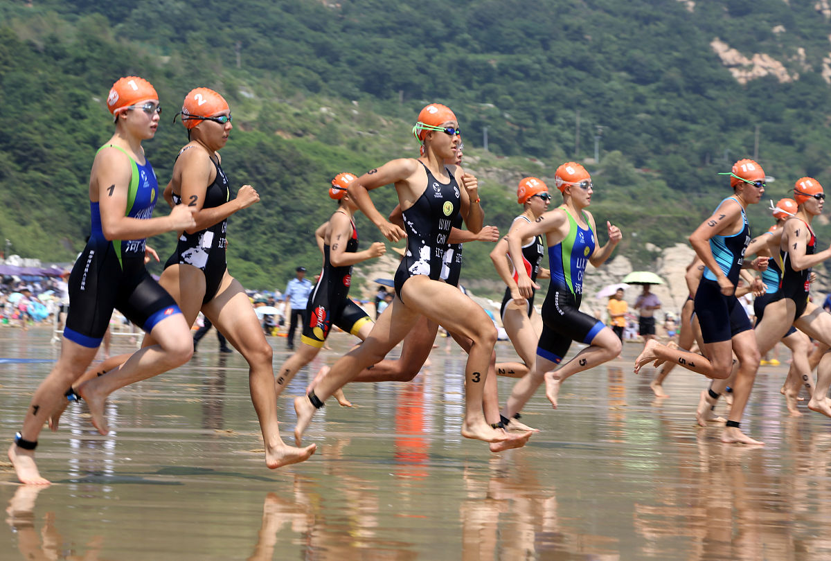 中国人好像一辈子都泡在水里
