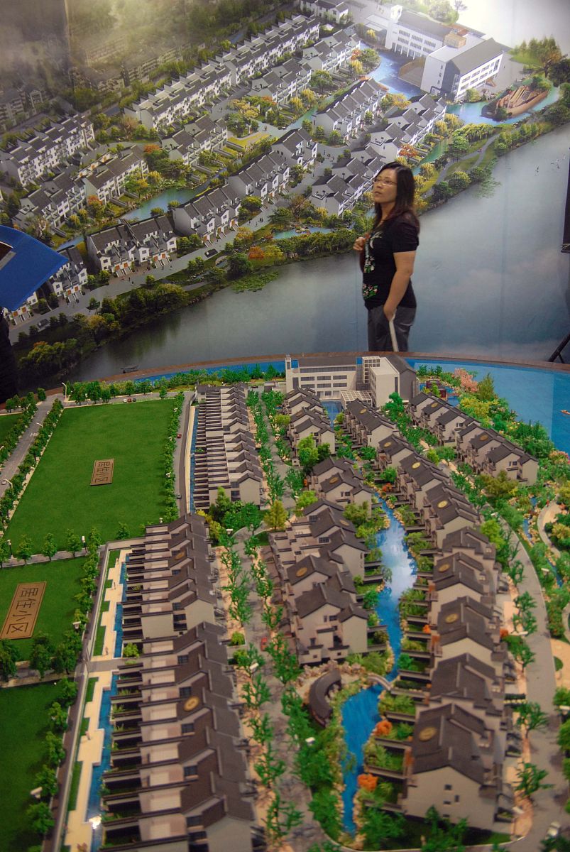 南京市江宁区吉印大道朗诗寓到罗托普拉小镇骑电动车要经过哪些详细地方到竹山南路688号 南京市江宁区吉印大道朗诗寓到罗托普拉小镇骑电动车要经过哪些详细地方到竹山南路688号