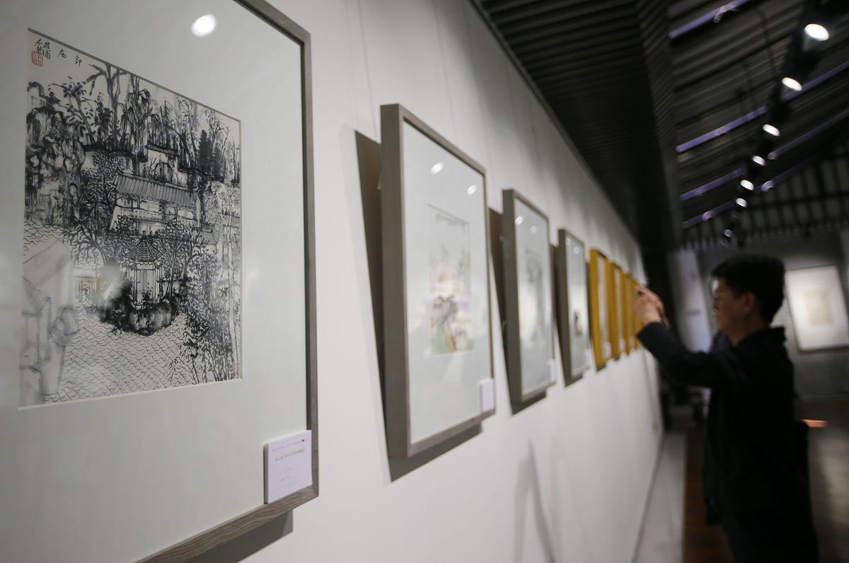 河南农业大学美术生：用艺术助力乡村振兴