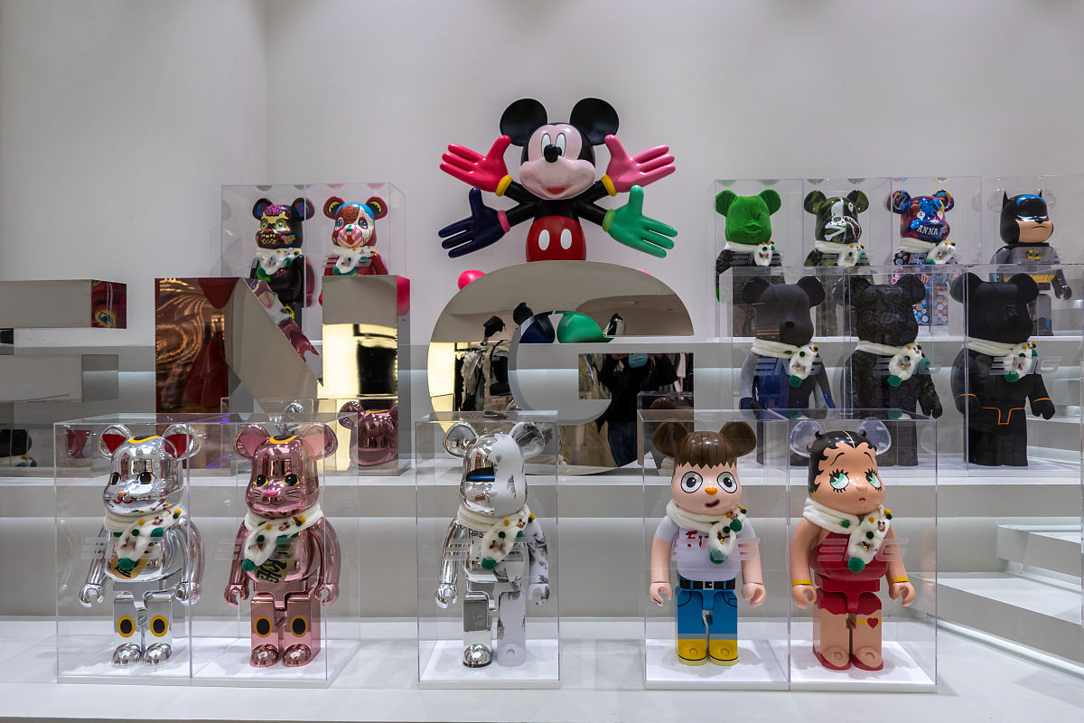 AIGC 动漫变身！感谢 @iPolloverse 的帮助，效果惊艳！