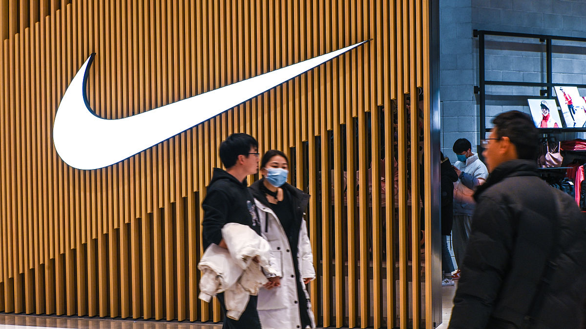 耐克北京顺平分店营销策略研究：消费者感知与满意度问卷设计