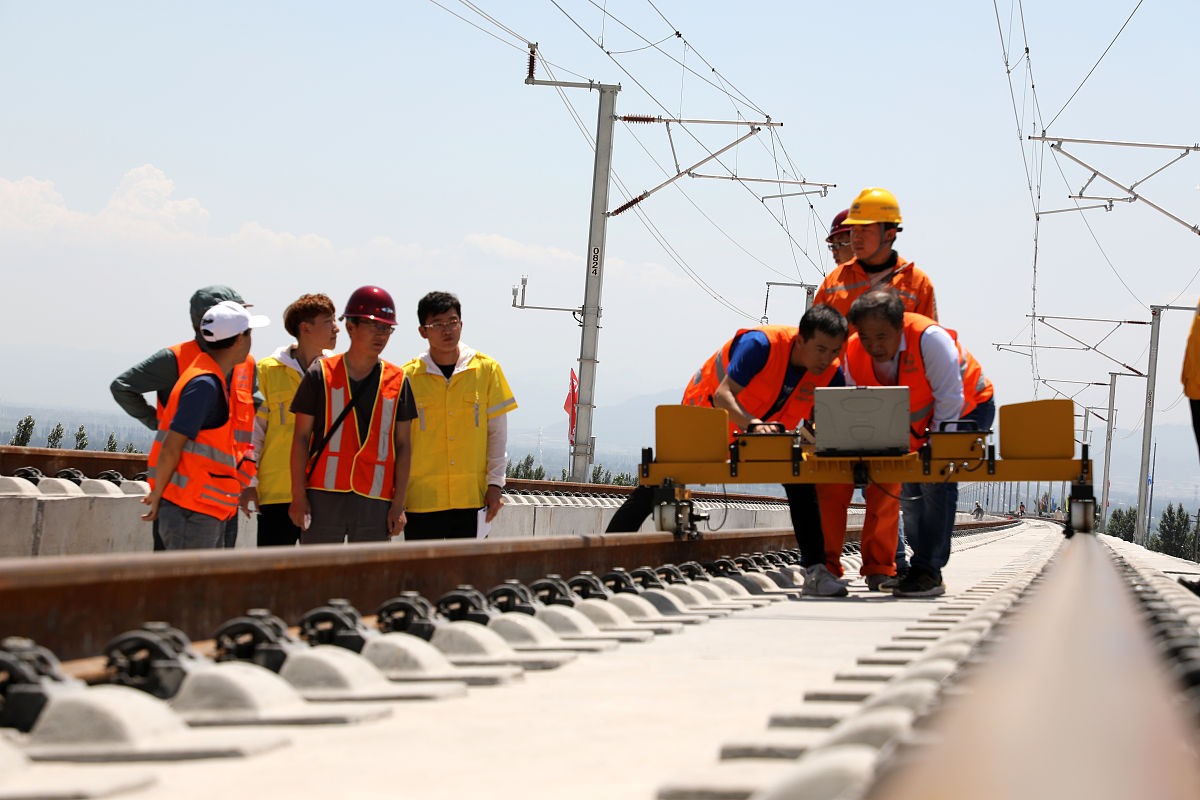 陕西江河工程建筑有限公司施工技术员：水利工程项目中的重要角色