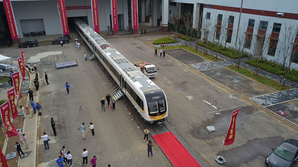 贵阳铁路学校：轻轨车辆造型设计中的文化传承