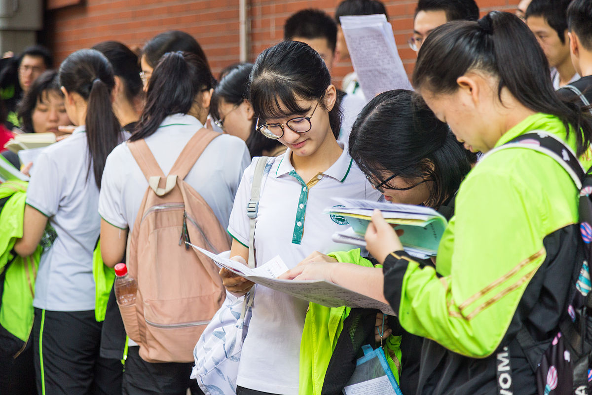 初中毕业生去向：升学、技能、实践、兴趣、工作