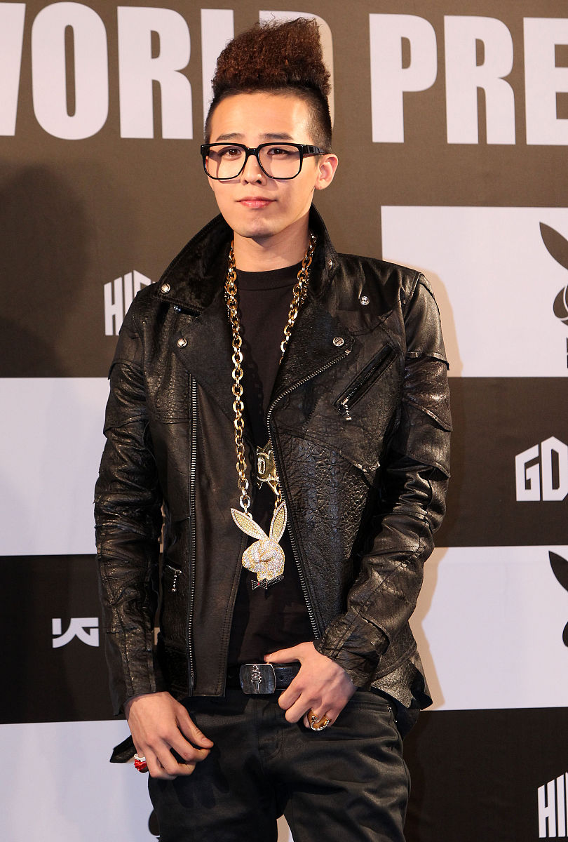2010年12月14日,首尔,bigbang成员举行了新专辑《gd&top》网络新闻发