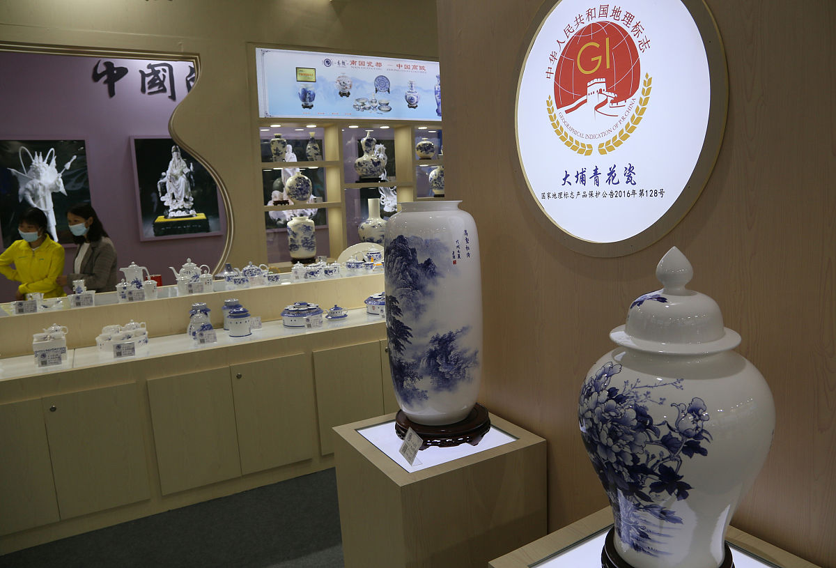 探析陶瓷潮商文化：历史传承与商业智慧