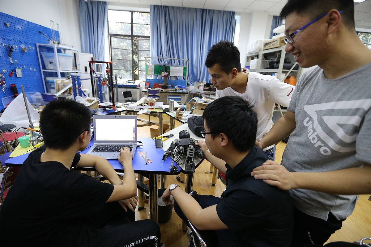 2018年4月20日,四川大学代表队获2018年robocup机器人世界杯中国赛一