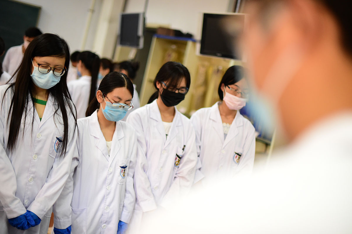 山东医学高等专科学校临床医学专业如何好学吗