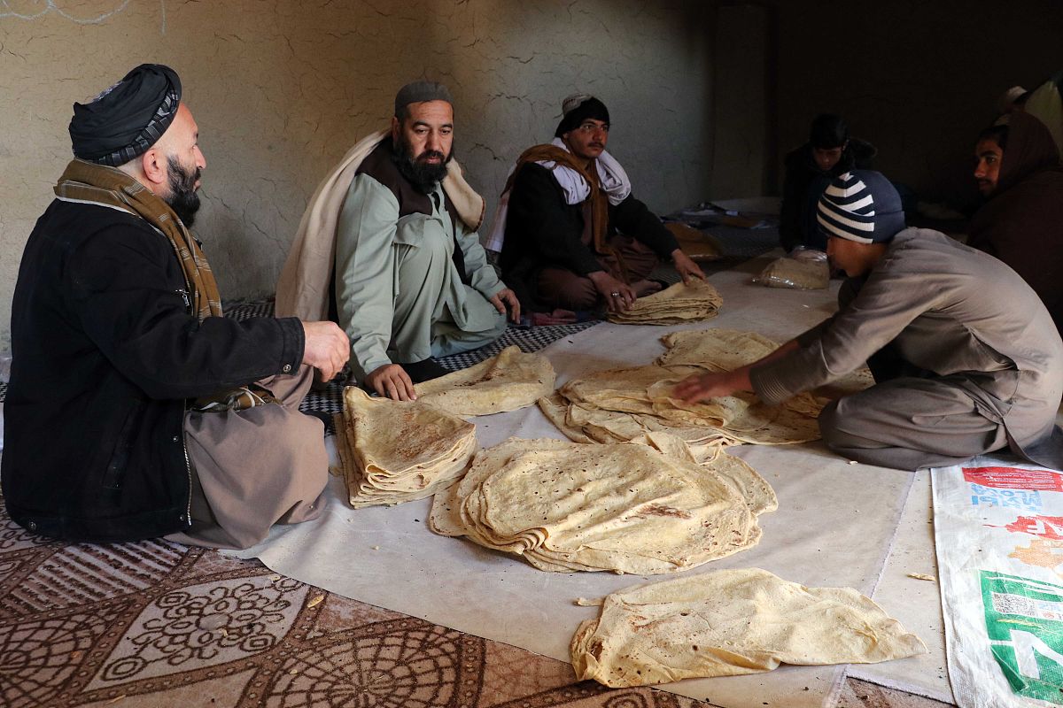 重庆幼师学校双语幼师专业就业前景分析：机遇与挑战