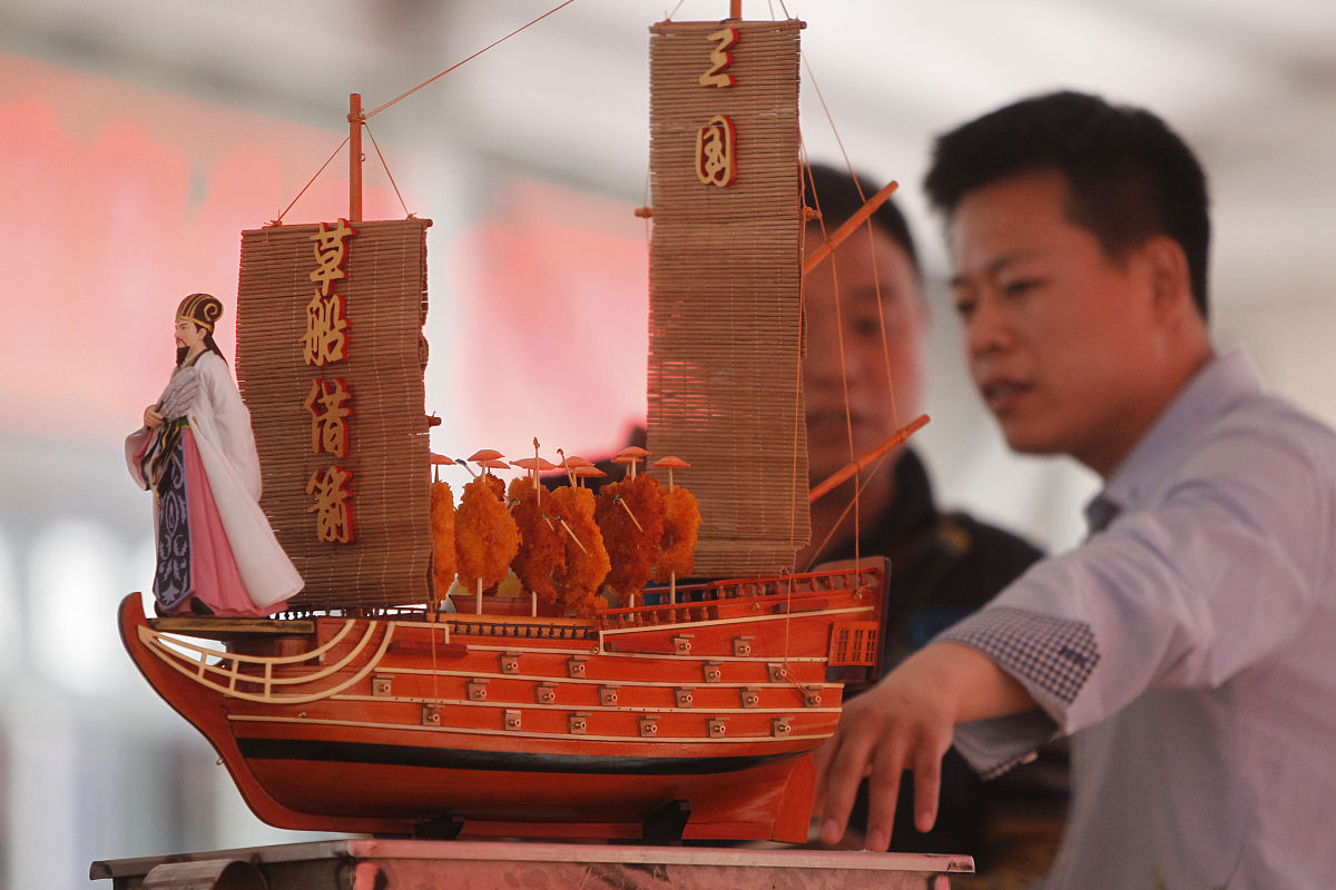 草船借箭主要人物特点分析 - 刘备、孔明、雷铜、黄忠