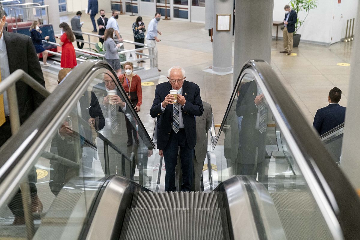 会議準備のための資料共有のお願い