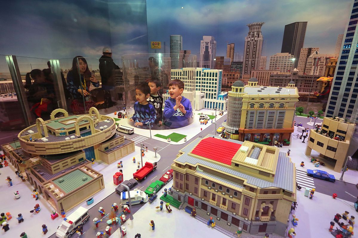 上海乐高环贸店4C营销分析报告