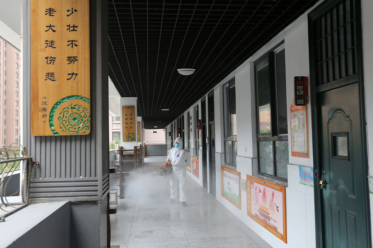 荆州通会桥学生驿站工作总结感悟：教育机构运营与教师要求