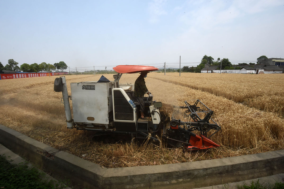 联合收割机作业面积测量装置：基于GPS和超声波测距技术的方案