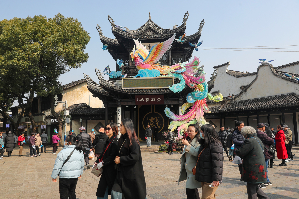 昨天终于抽空去了趟无锡的惠山古镇,简直像是穿越回了古代!