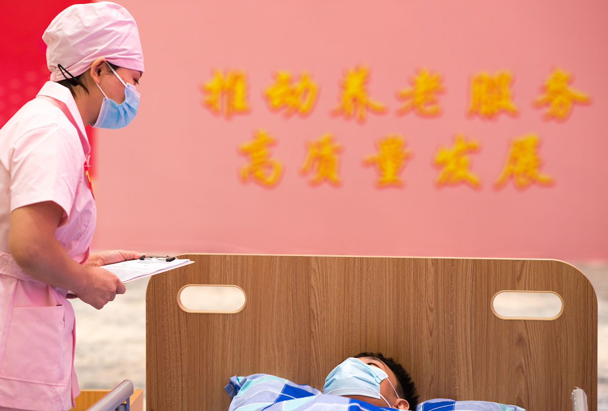 四川护理职业学院助产专业招生简章：2019年招生计划、对象及报名方式