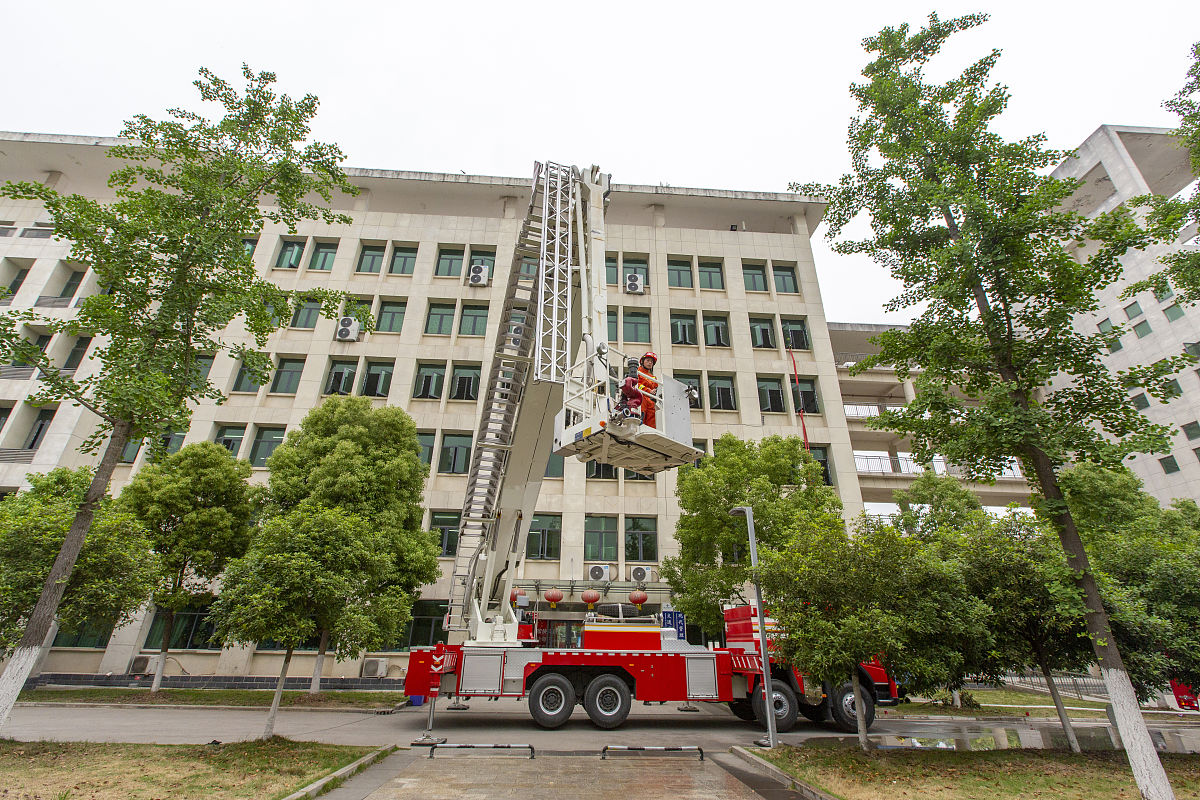 湖南开设汽车整车与配件营销专业的中专中职学校有哪些