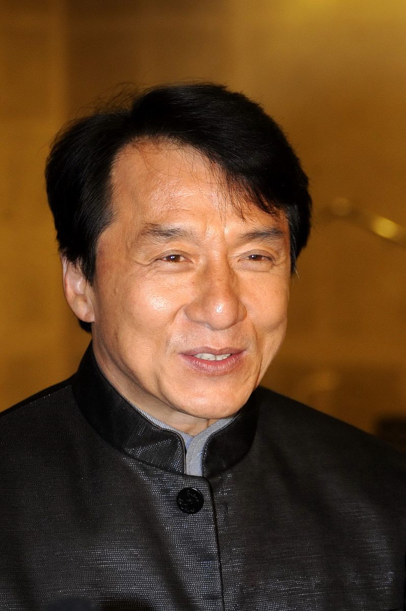 2009年2月14日,北京,成龙,刘媛媛在京录制合唱新歌《国家》.成龙+++_+