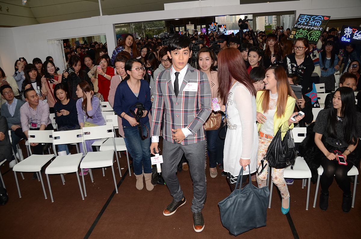 3 和 8 的最小公倍数是多少？