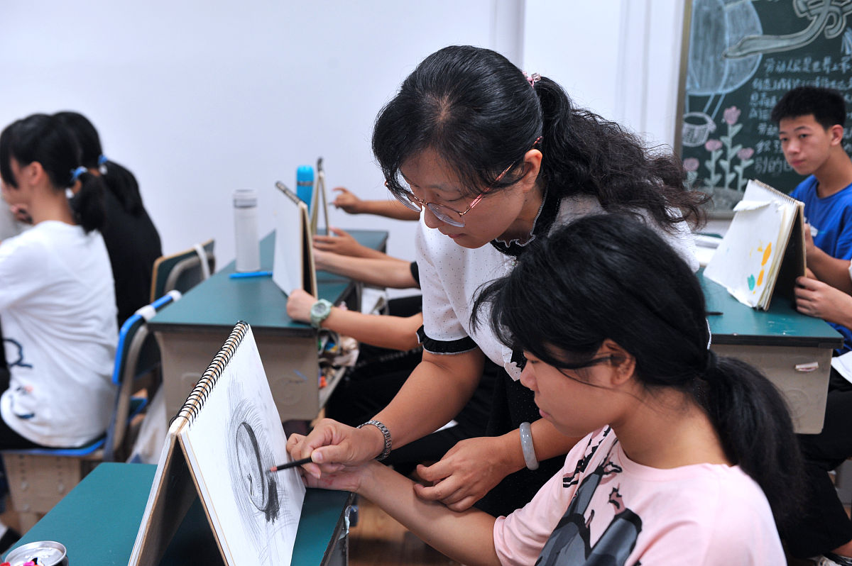 成都幼师学校书法教育专科课程：促进幼儿全面发展