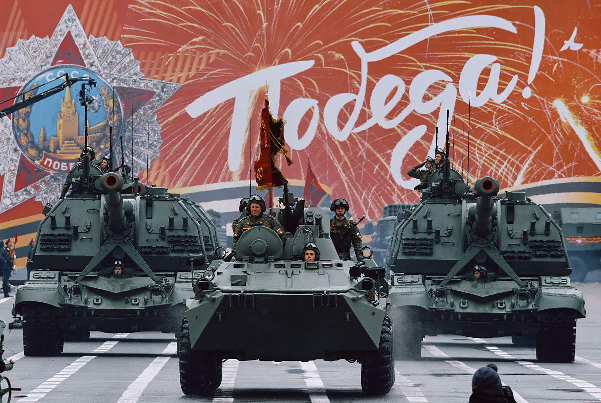 当地时间2021年5月7日,俄罗斯圣彼得堡举行纪念卫国战争胜利76周年阅