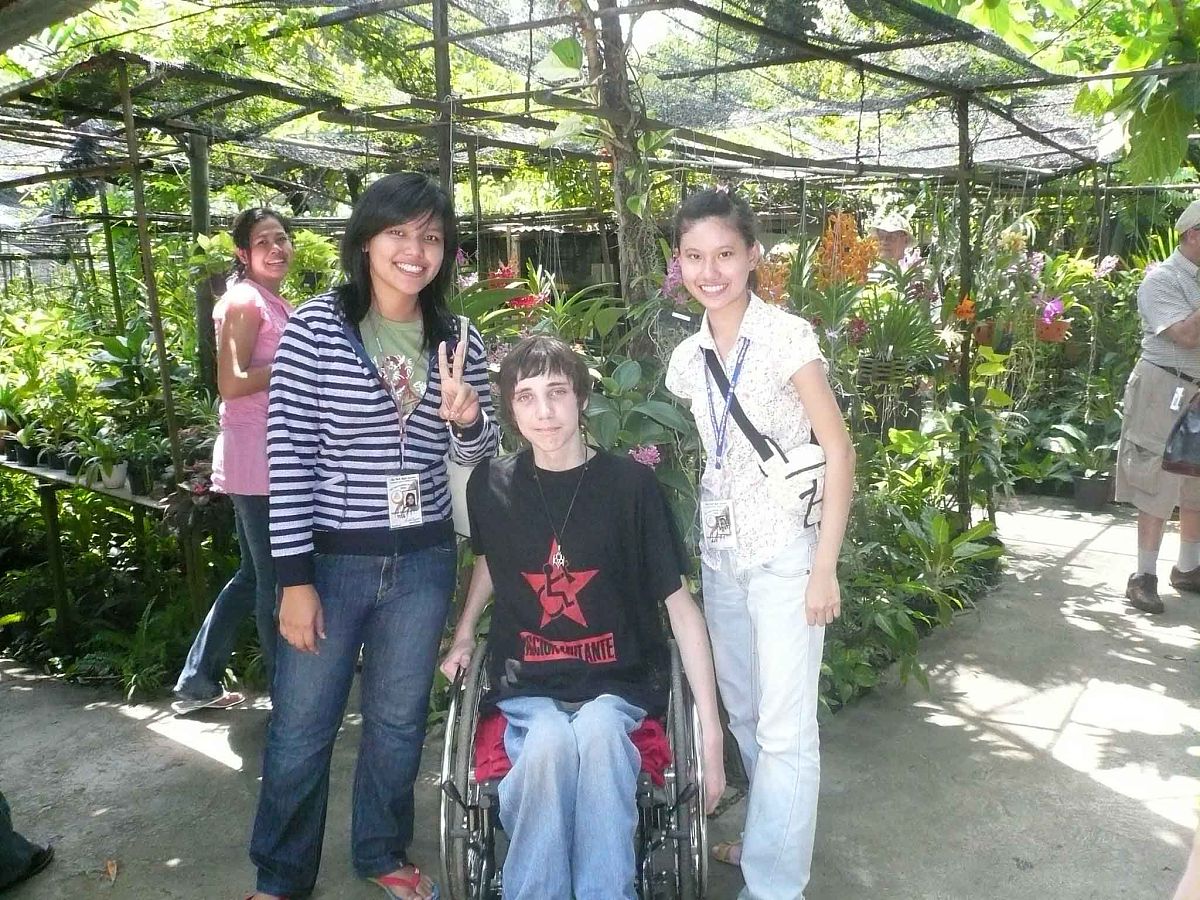 走四方诗歌：探索世界，寻找自我，留下足迹