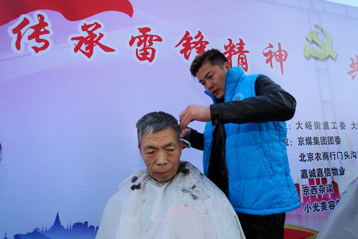 青年村支书事迹材料：李明带领乡村振兴的生动案例