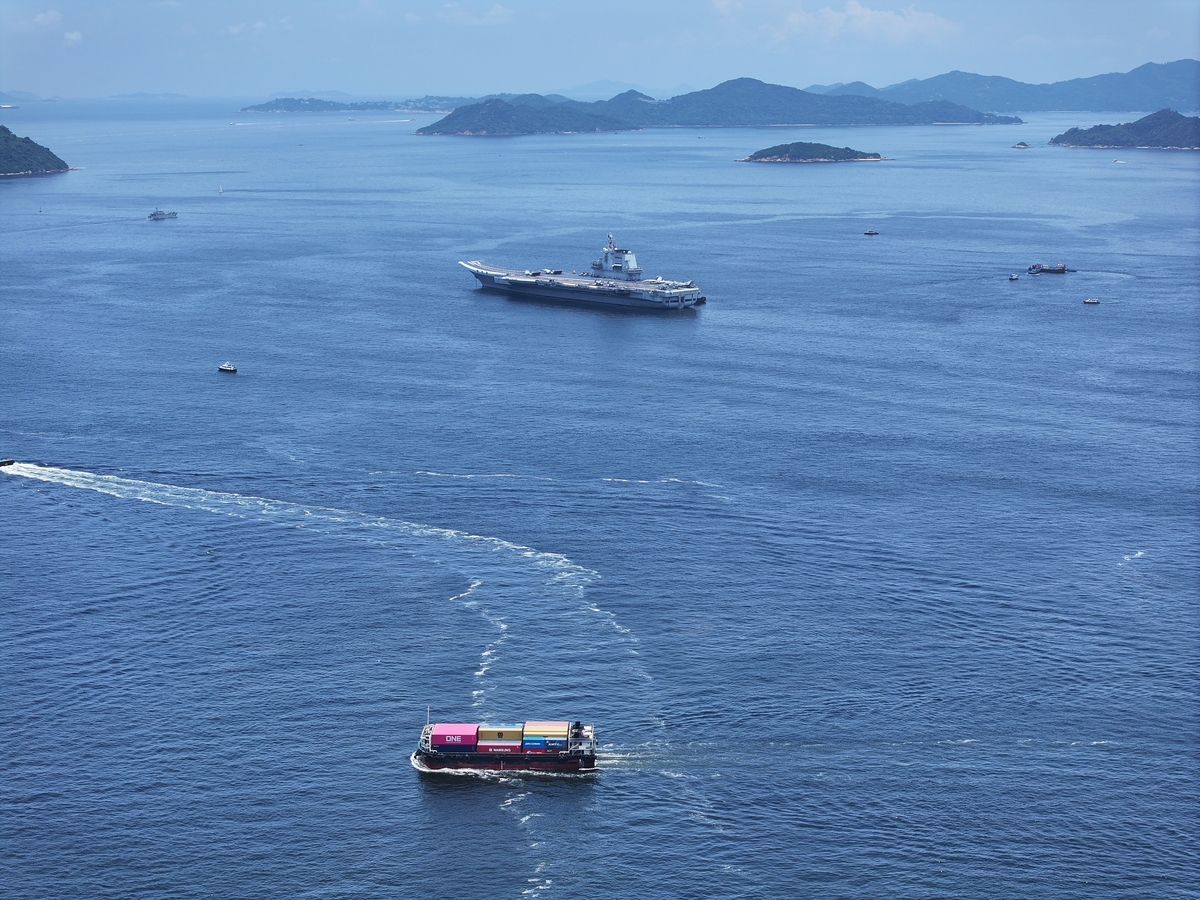 结合中国海上安全形势阐述国防建设重要性