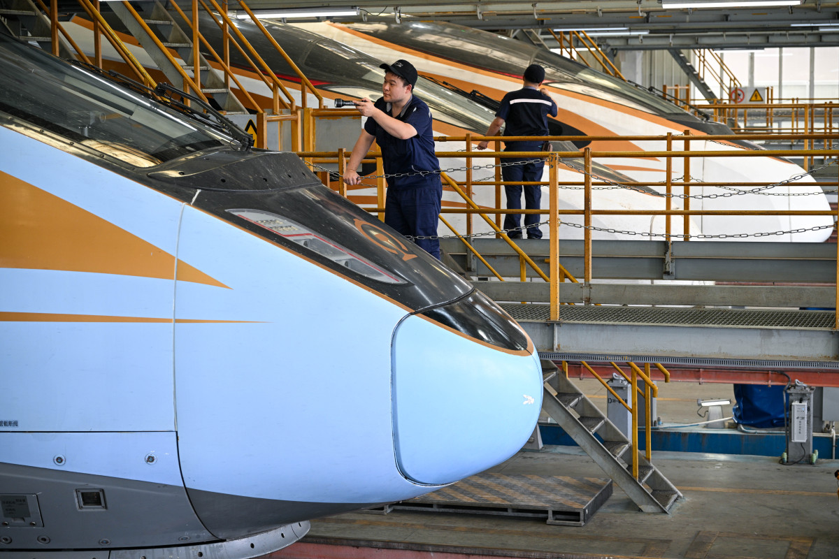 高铁专业就业前景分析：机遇与挑战并存