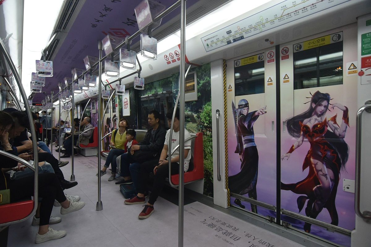 聊天你好你想聊些什么？动漫圈比较常用的词语有哪些用来做名字动漫圈比较常用的词语有很多例如：1 雪花yukihana2 樱花sakura3 月影tsukiyo4 火焰kayan5 龙珠ryuzu6 剑心kenhin7 天狼tenrou8 烈风refu9 雷霆raiden10 心绪kokoro这些词语可以作为动漫角色的名字同时也适用于游戏角色、小说人物等等。快生活游戏动漫元素的名字以下是一些快生活、游