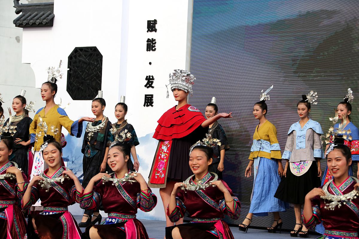 柳州市第二职业技术学校文秘专业前景好不好