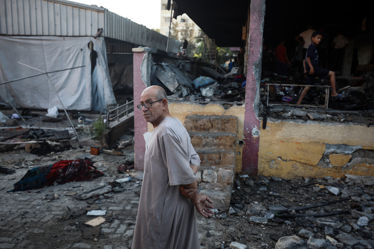 介绍一下纪录片 以神之名