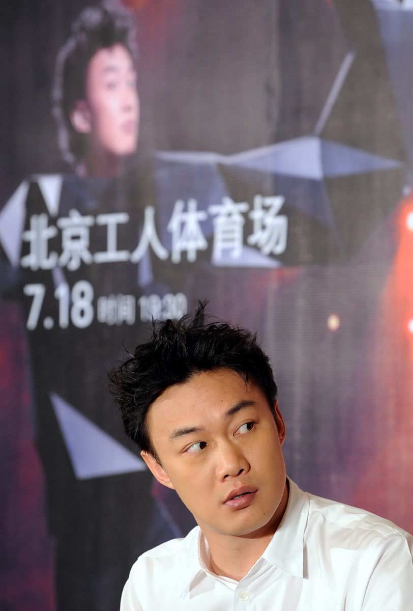 男孩为女孩唱了二十首陈奕迅的歌表达了什么