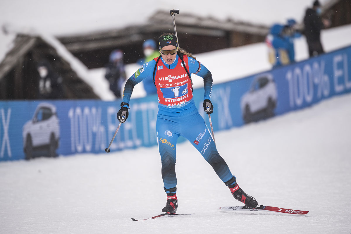 antholz-anterselva, italy - january 22: anais bescond of france 