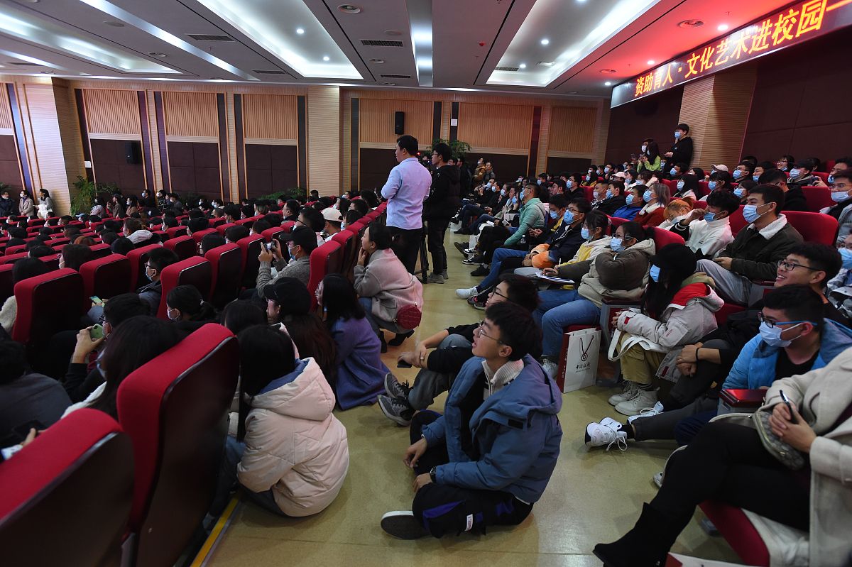 贵州电子商务及市场营销专业大学排名及就业前景分析
