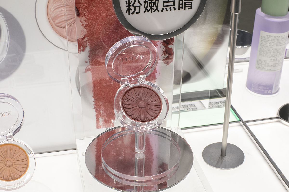 解密美丽密码：化妆品从古至今的秘密