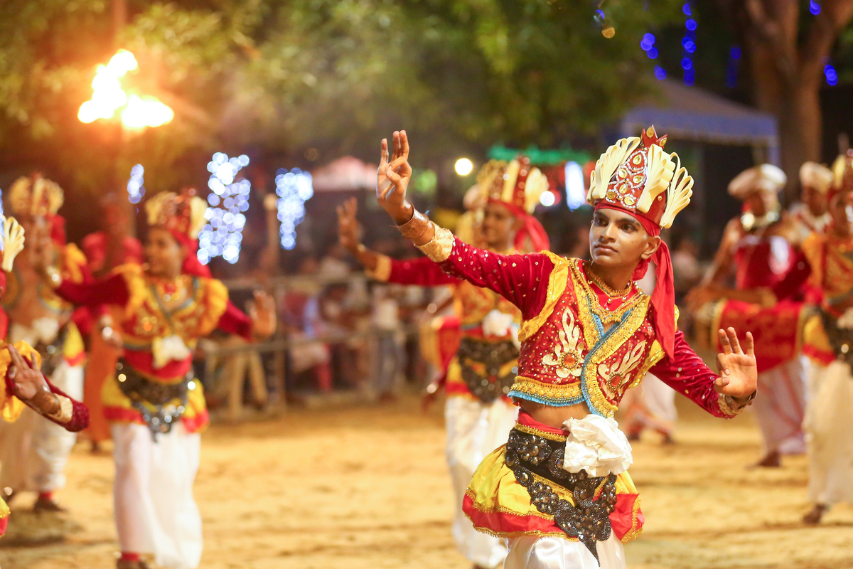追溯飘色的发展除去作为宗教性质的为娱乐神灵的活动外