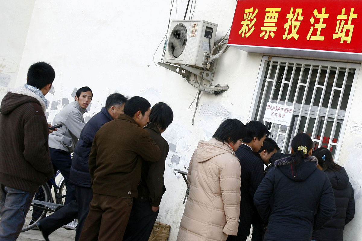 沈丘县刘湾镇政府空调安装：扶贫项目吗？