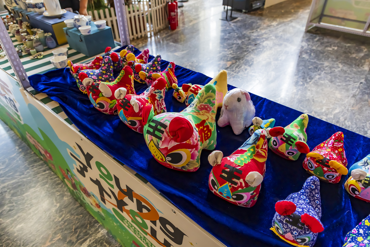 客家舞狮主题文创产品创意实训实践报告：传承与创新