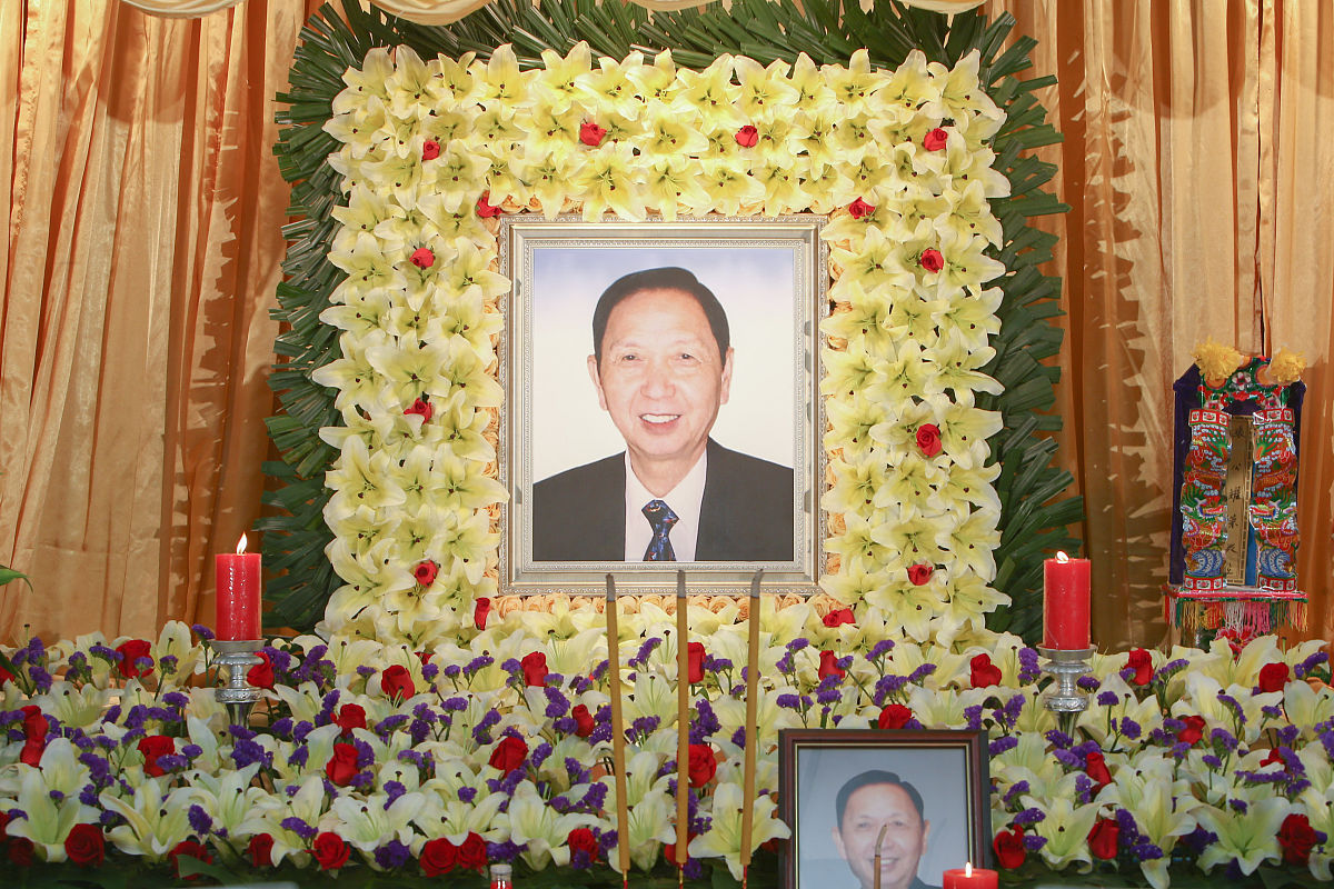 2014年4月18日,香港,有香港演唱会之父称号的张耀荣,早前因心脏病发猝