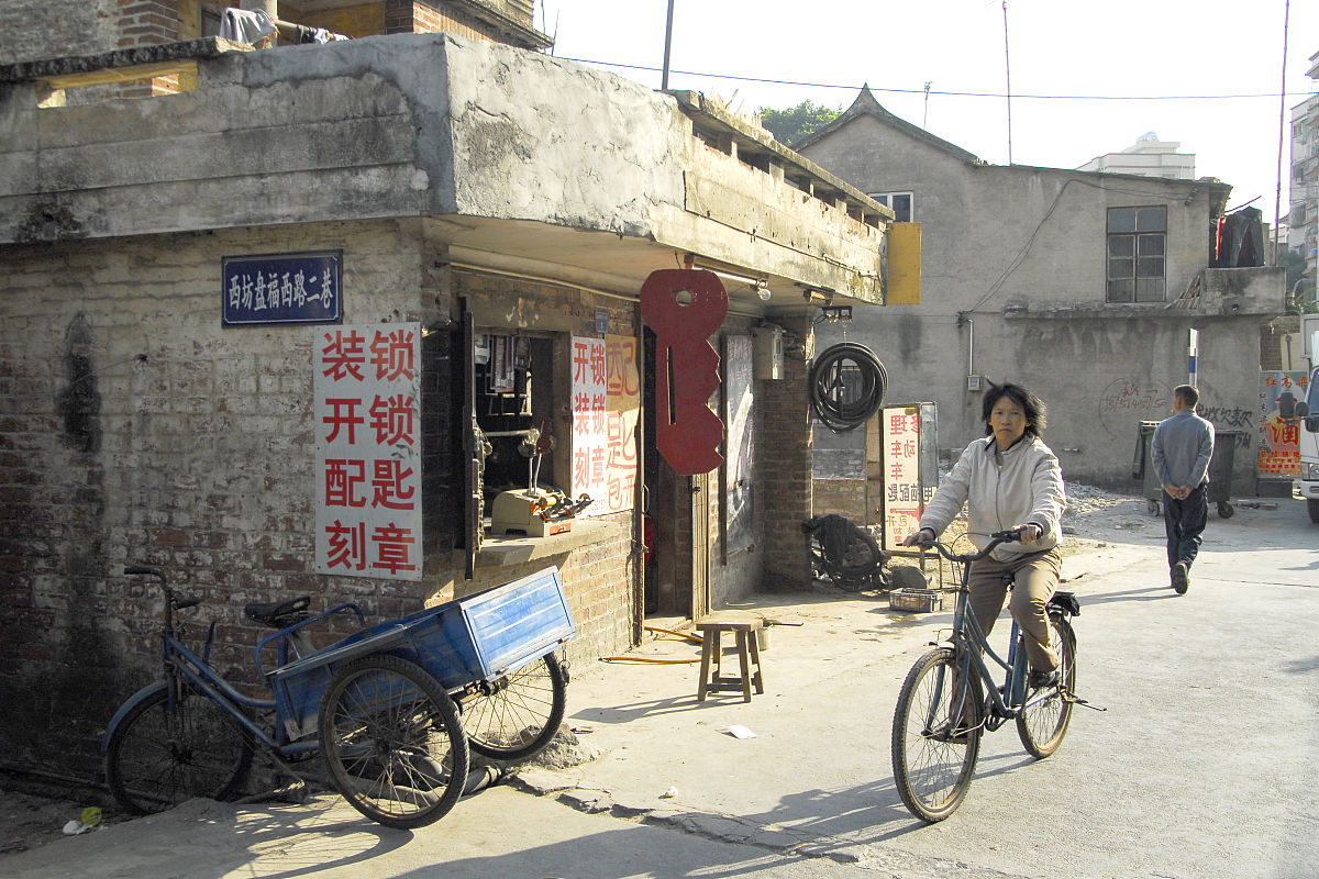 就像是天猫京东双节日一样相互联动双十一之后还有双十二要不是双十是老常家的生日真是恨不得一个月来一次一次一个月。老常家是指谁