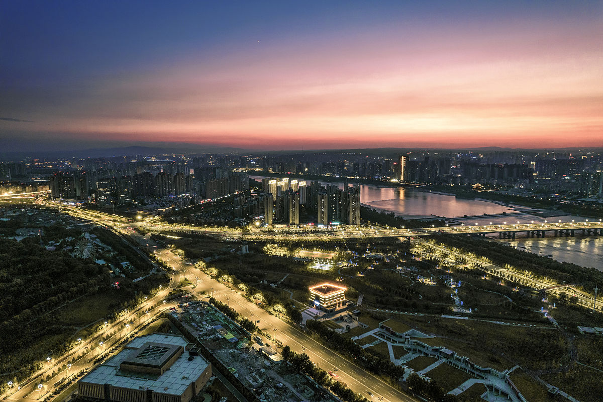 2021年9月7日,河南洛阳,初秋城市风光.